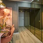 Cozy Glow Loft بوخارست