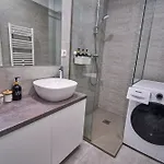 Cozy Glow Loft شقة بوخارست